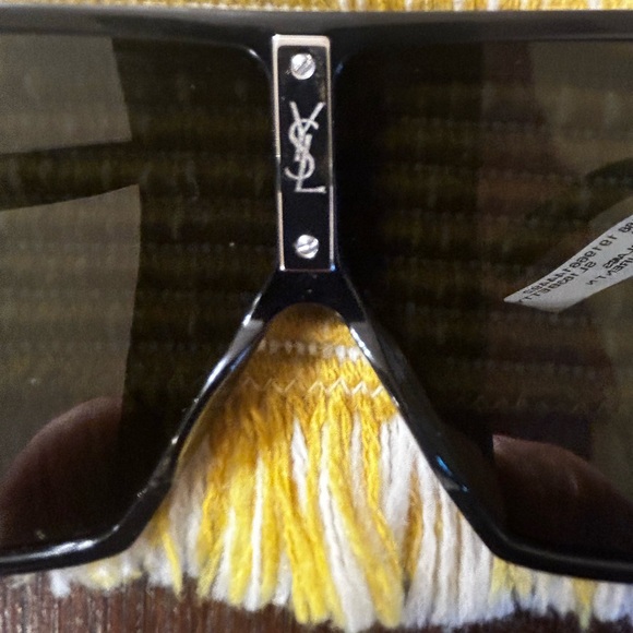 Saint Laurent Betty 183 Black/Silver Sunglasses - Picture 6 of 10